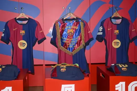 "الكونغو قلب أفريقيا".. عندما تستغل أزمة برشلونة بـ"مبلغ زهيد" للترويج لك